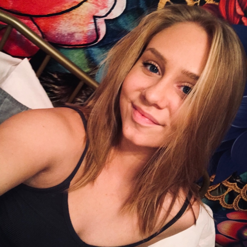 Meet your Posher, Relaina